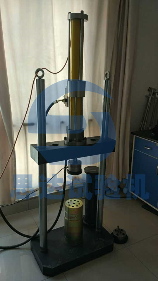 30kN�Һ�ŷ��ӑB(t��i)���ԉ|��ƣ��ԇ�C(j��)